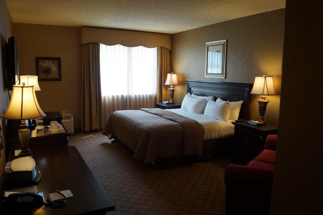 Salvatores Grand Hotel Williamsville Extérieur photo