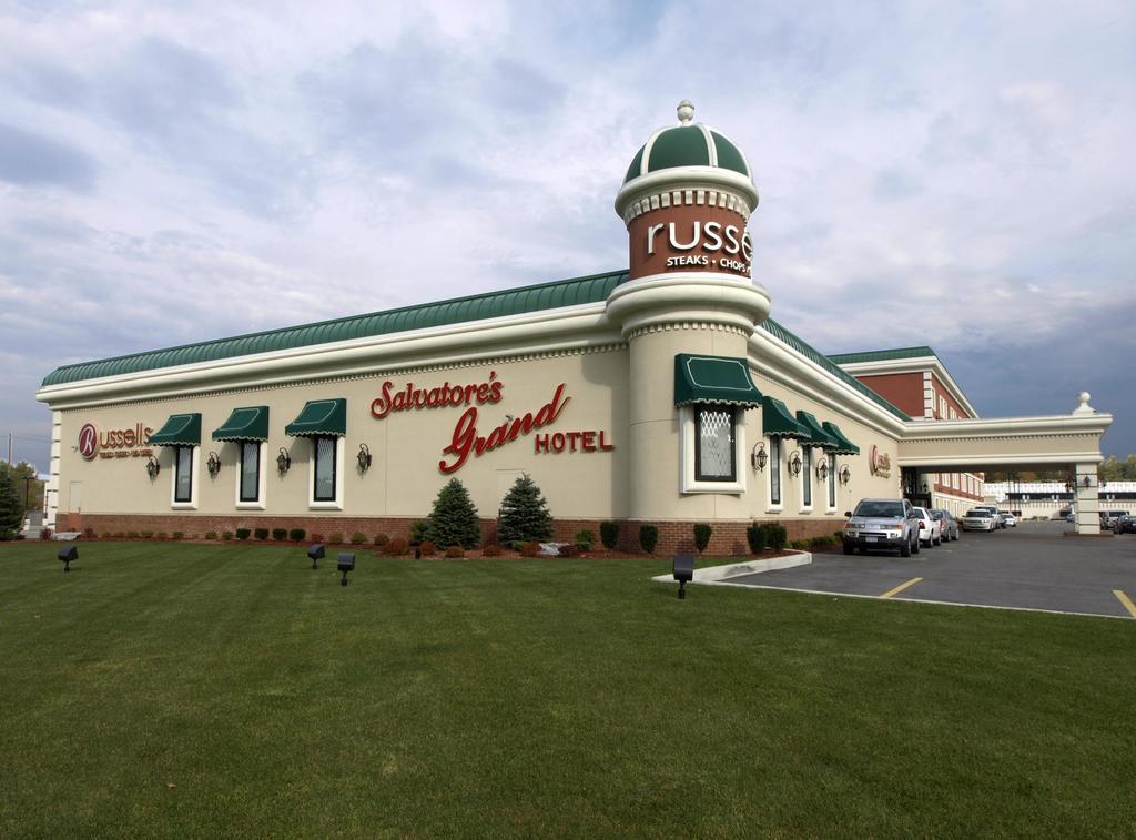 Salvatores Grand Hotel Williamsville Extérieur photo