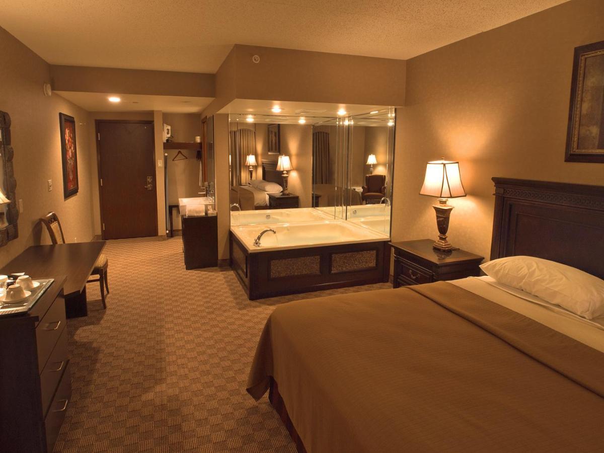 Salvatores Grand Hotel Williamsville Extérieur photo