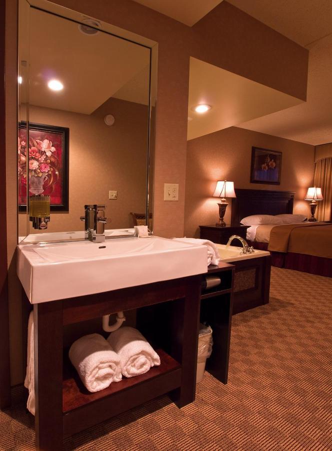 Salvatores Grand Hotel Williamsville Extérieur photo